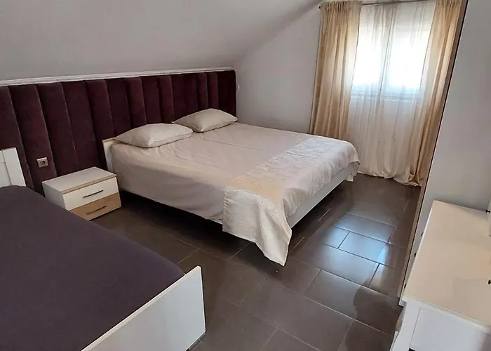 Kolic Apartman Savar